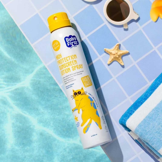 اسپری ضد آفتاب کودک بیبی فرست با SPF 50 حجم 200 میل