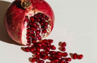 معجزه طبیعت برای پوست؛ خواص شگفت‌انگیز روغن هسته انار